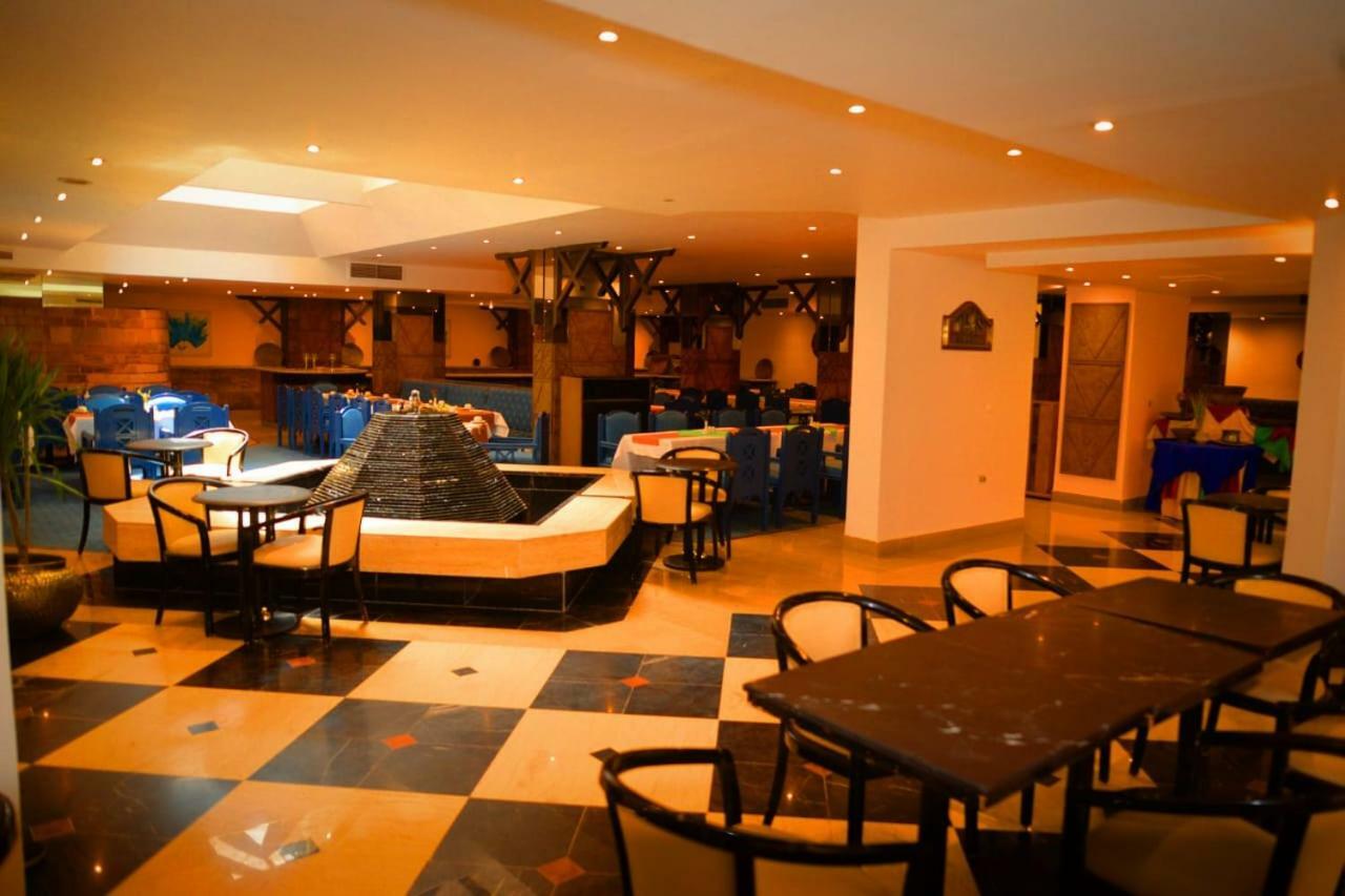 Cleopatra Hotel Aswan Exterior photo