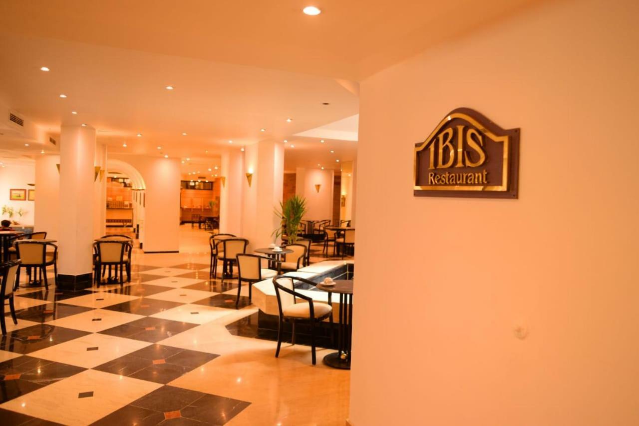 Cleopatra Hotel Aswan Exterior photo