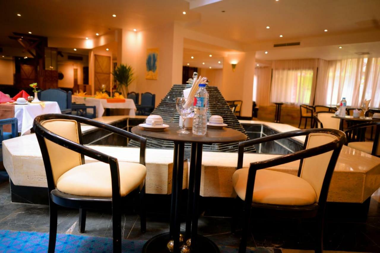 Cleopatra Hotel Aswan Exterior photo